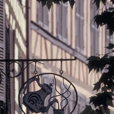 Отель Hotelf1 Strasbourg Sud Иллкирх-Графенштаден